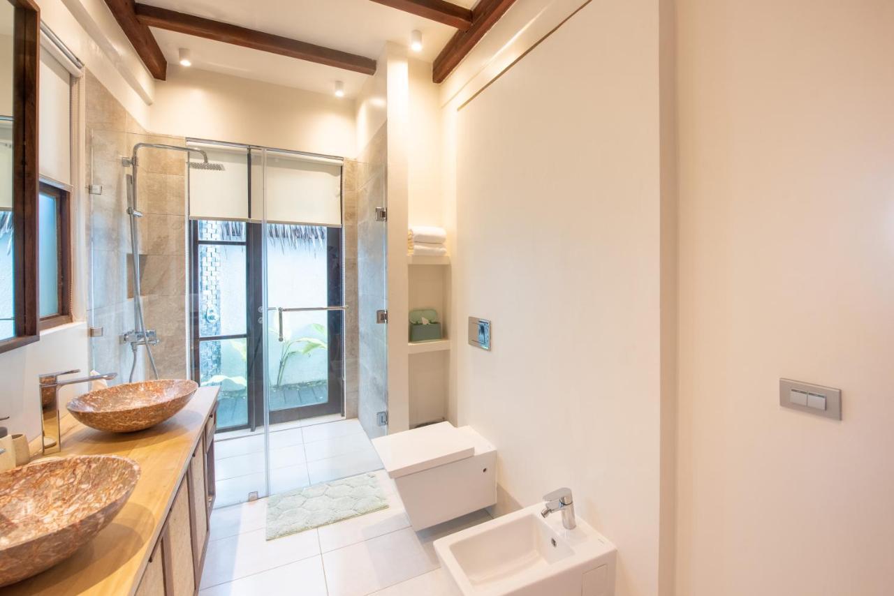 L'Osteria Luxe Beachfront B&B 제너럴 루나 외부 사진