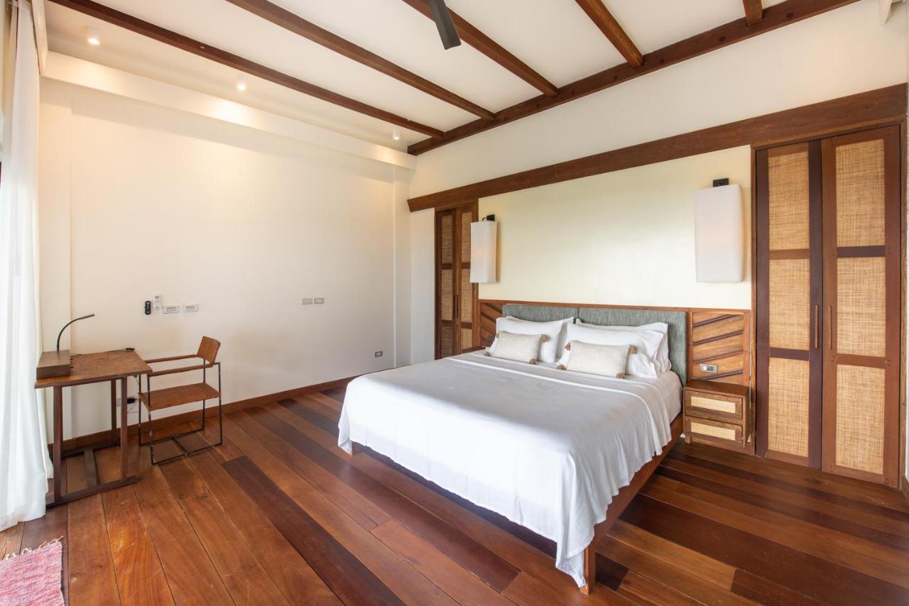 L'Osteria Luxe Beachfront B&B 제너럴 루나 외부 사진