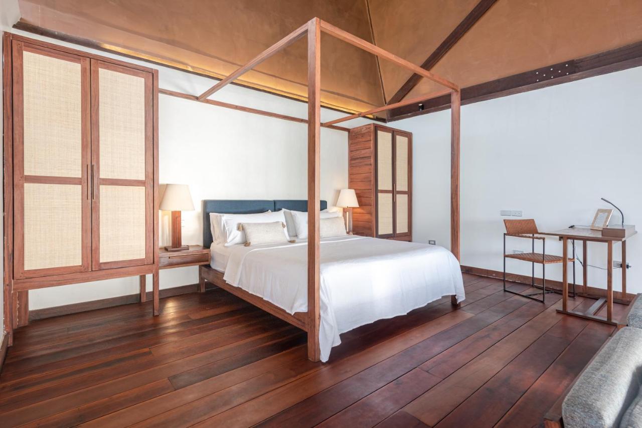 L'Osteria Luxe Beachfront B&B 제너럴 루나 외부 사진