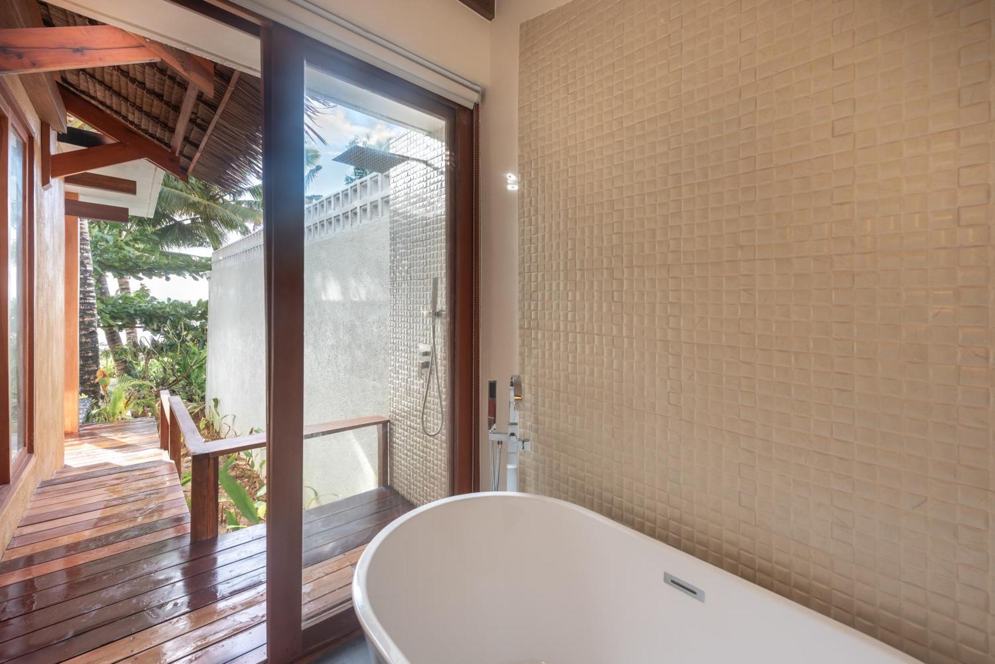 L'Osteria Luxe Beachfront B&B 제너럴 루나 외부 사진